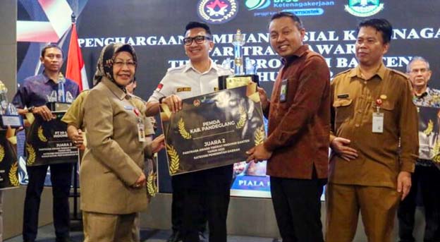 Pemprov Banten Berikan Anugerah Paritrana Award 2022