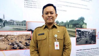 Atasi Kebakaran, Dinas PUPR Kota Tangerang Sigap Berada di TPA Rawa Kucing