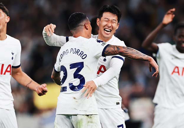 Tottenham Kalahkan Sembilan Pemain Liverpool dengan Skor 2-1