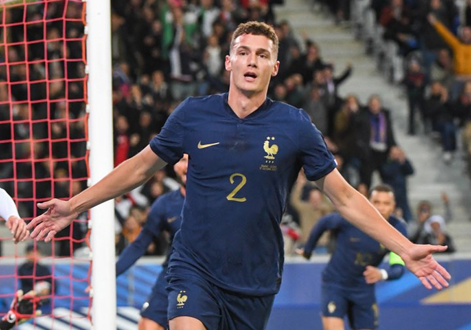 Pavard Cetak Brace Pembuka Kemenangan Prancis 4-1 Atas Skotlandia