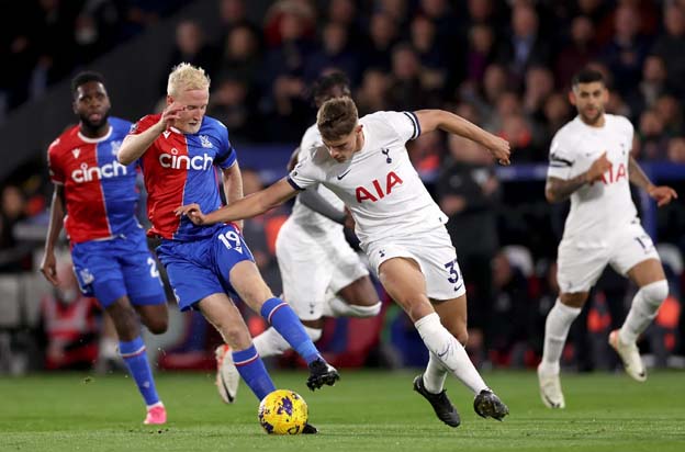 Spurs Unggul di Puncak Liga Premier dengan Kemenangan 2-1 Atas Palace