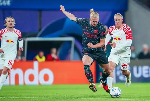 Gol Telat Alvarez dan Doku Memastikan Kemenangan Man City di RB Leipzig