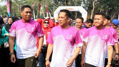 Pj Bupati Lepas Gerak Jalan Santai HUT ke-391 Kabupaten Tangerang