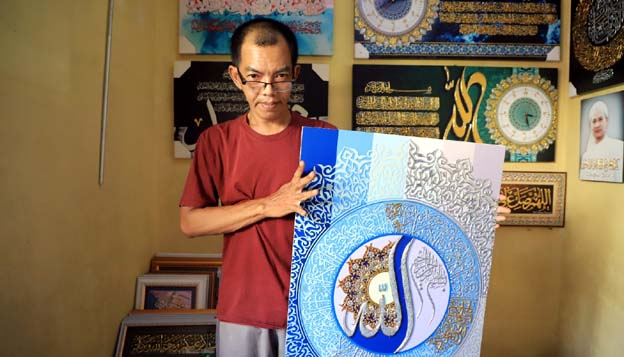 Pangestu Calligraphy Pasarkan Karya Kreatif Melalui E-commerce