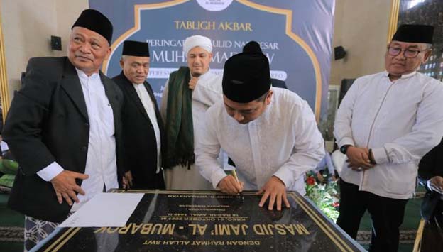 Walikota Arief Meresmikan Masjid Jami' Al Mubarok Kreo