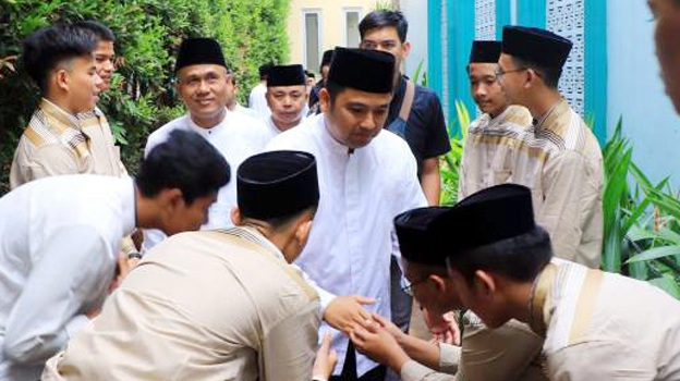 Arief Hadiri Peringatan Maulid Nabi di Pesantren Modern An Nuqhtah