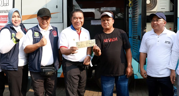 Hampiri Mobil Samling, Al Muktabar Apresiasi Pembayar PKB