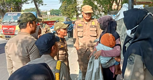 Satpol PP Kota Tangerang Tertibkan Gelandangan dan Pengemis