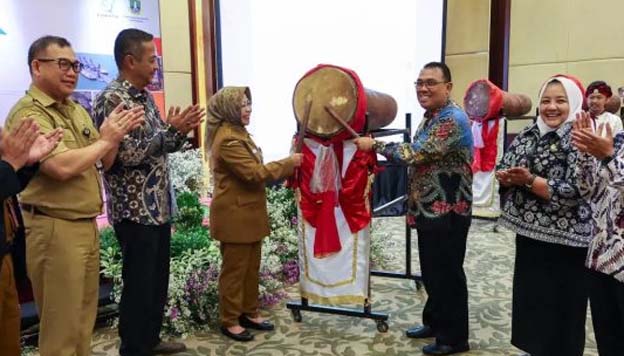 Pj Sekda Virgojanti Buka Kegiatan Banten Business Forum 2023