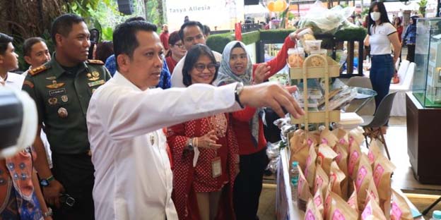 Pj Bupati Tangerang Hadiri Festival UMKM Sinarmas Land