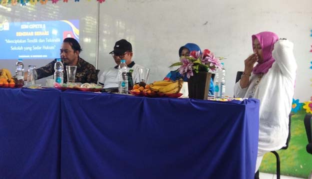 SDN Cipete 5 Gelar Seminar Meningkatkan Guru Sadar Hukum