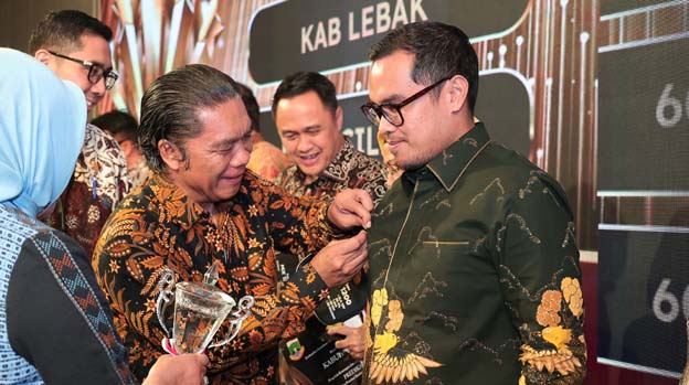 Pemkot Tangsel Raih Penghargaan Pengelolaan Keuangan dan Aset Daerah