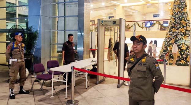 Satpol PP Kabupaten Tangerang Amankan 12 Titik Perayaan Natal