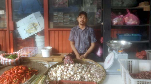 Harga Cabai Naik, Pedagang di Pasar Ciledug Sepi Pembeli