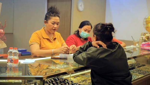 Puluhan Toko Emas di Pasar Anyar Telah Direlokasi Sementara
