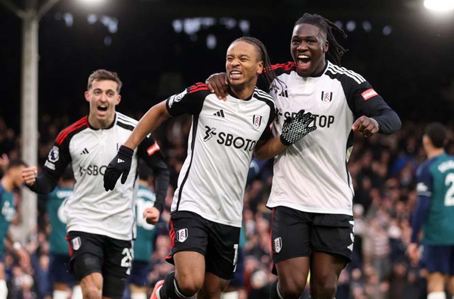 Fulham Berikan Kekalahan 2-1 untuk Arsenal di Akhir Tahun
