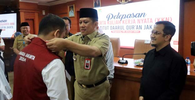 Andi Ony Lepas Peserta KKN Institut Da'arul Qur'an Jakarta