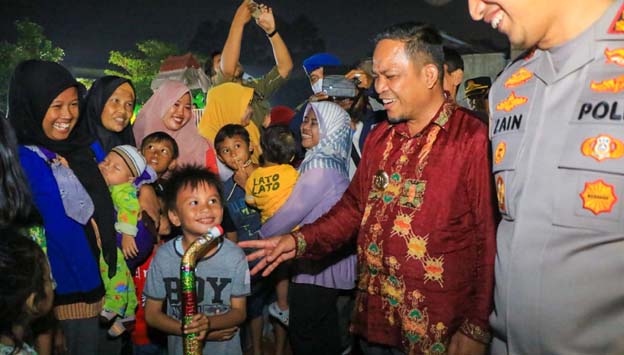 Pj Walikota Nurdin Pantau Kegiatan Warga di Malam Pergantian Tahun