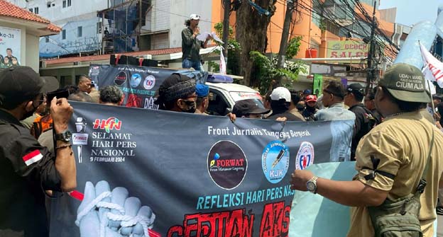 Puluhan Wartawan Gelar Aksi di Kantor Satpol PP Kota Tangerang