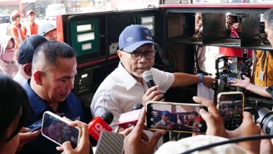 Mendag Zulkifli Hasan Lakukan Penyegelan Dispenser SPBU Nakal