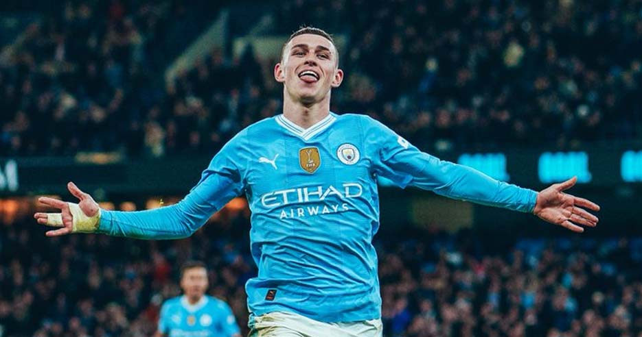 Hat-Trick Phil Foden Bawa Man City Mengalahkan Aston Villa 4-1