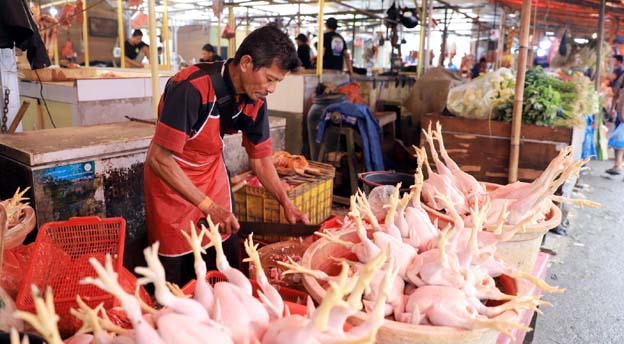 Pedagang di Pasar Anyar Selatan Mulai Beroperasi Penuh