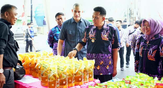 Pj Bupati Tangerang Buka Bazar Ramadan Bersama UMKM