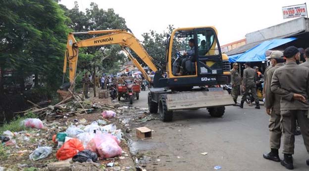 Pemkot Tangerang Tertibkan Kawasan Pasar Irigasi Sipon