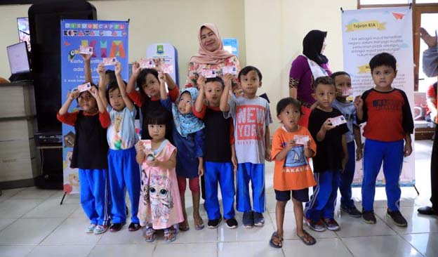 Dukcapil Kota Tangerang Permudah Urus Akta Kelahiran Anak