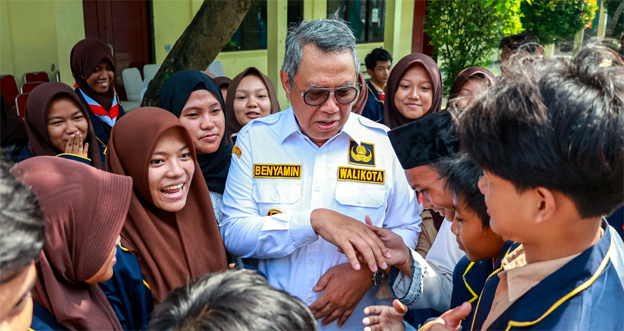 Walikota Benyamin Resmikan Gedung Baru SMPN 7 Tangsel