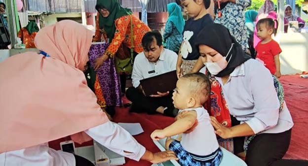 Warga Kecamatan Jambe Antusias Ikut Gerebek Posyandu