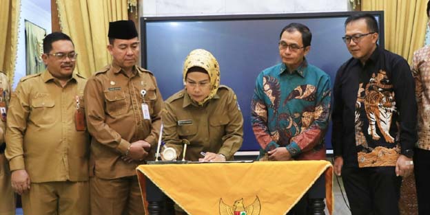 Pemkab Serang dan PT CAP Teken MoU Penanaman Mangrove