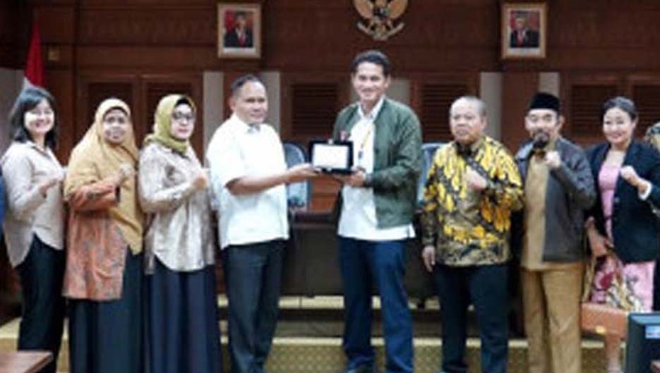 Sharing Pengalaman, Komisi I DPRD Kota Tangerang Kunker ke Kominfo Jakbar