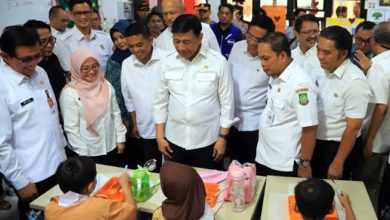 Ketua DPRD Kota Tangerang Dampingi Wiranto Tinjau Uji Coba MBG