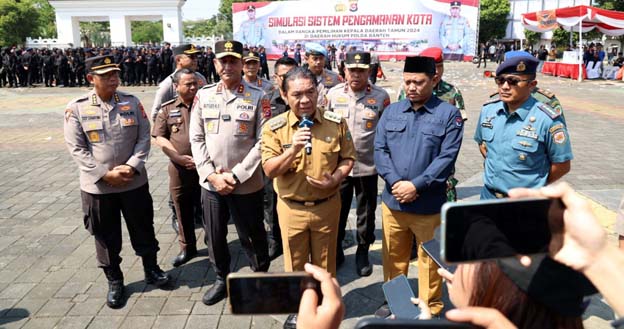 Pj Gubernur Banten Saksikan Simulasi Pengamanan Pilkada