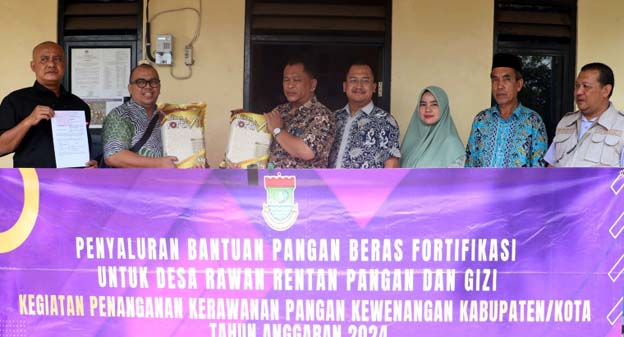 Pemkab Tangerang Salurkan Beras Fortifikasi ke 3 Desa