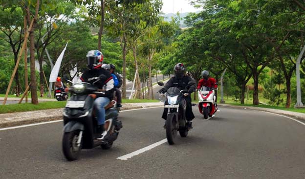 Ini Tips Tetap Cari Aman di Jalan Hindari Kecelakaan