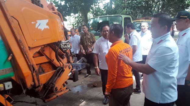 Komisi IV DPRD Kota Tangerang Minta DLH Perbaiki Mobil Pengangkut Sampah