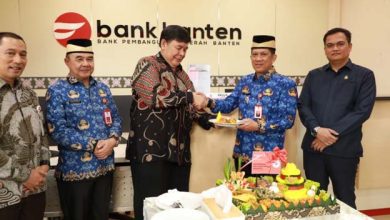 Pj Bupati Resmikan KCP Bank Banten di Puspemkab Tangerang