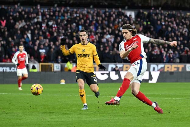 Riccardo Calafiori Cetak Gol Kemenangan Arsenal 1-0 Atas Wolves