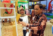 Produk UMKM Kota Tangerang Ikut Pameran Inacraft 2025