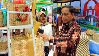 Produk UMKM Kota Tangerang Ikut Pameran Inacraft 2025