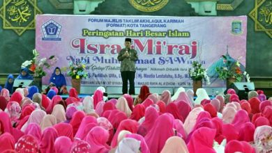 Pj Walikota Tangerang Hadiri Peringatan Isra Mi’raj FORMAT