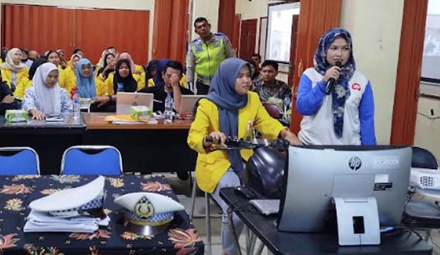 Kartini Masa Kini, Belajar Safety Riding dengan Simulasi Berkendara
