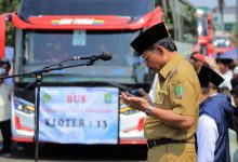Sachrudin Lepas Keberangkatan 393 Calhaj Kota Tangerang Kloter 13