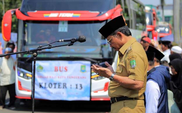 Sachrudin Lepas Keberangkatan 393 Calhaj Kota Tangerang Kloter 13