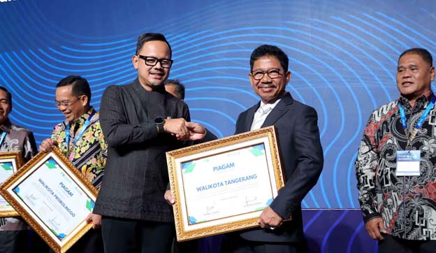 Layanan Air Bersih, Pemkot Tangerang Raih Penghargaan dari Perpamsi