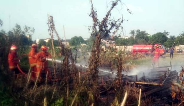 Lapak Barang Bekas di Puri Beta 2 Larangan Ludes Terbakar Api