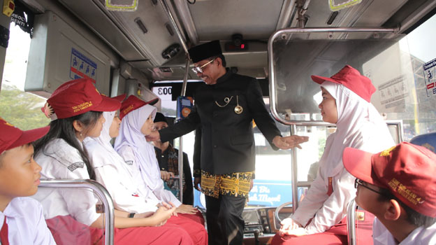 Pemkot Tangerang Sukses Optimalkan Layanan Transportasi Gratis untuk Pelajar