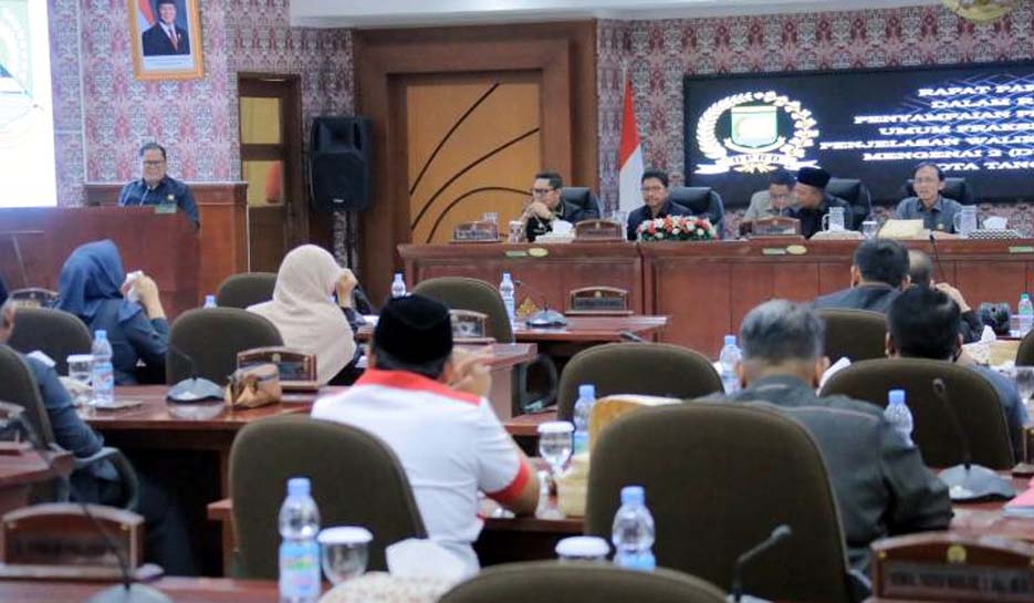 Pandangan Fraksi DPRD Kota Tangerang Atas Penyampaian 2 Raperda